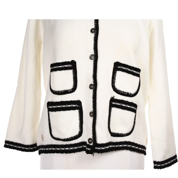 Vintage Sweater Cardigan White w Black Edging Pockets 70s Deadstock 38 - Hey Viv - Picture 5 of 7